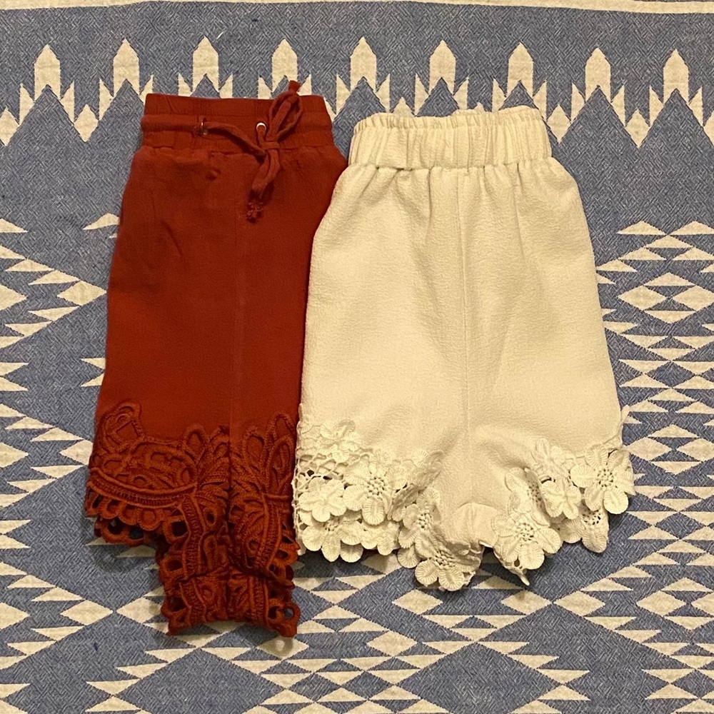 Me To We & Wishlist Women's Shorts 2 Pair Set
